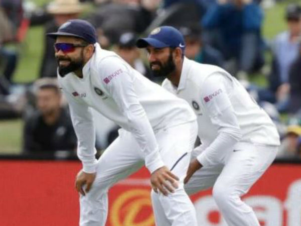 అంపైర్ మందలింపు..