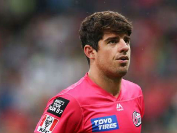 నేరుగా వెళ్లి పోల్‌ గుద్దేయాలనుకున్నా: