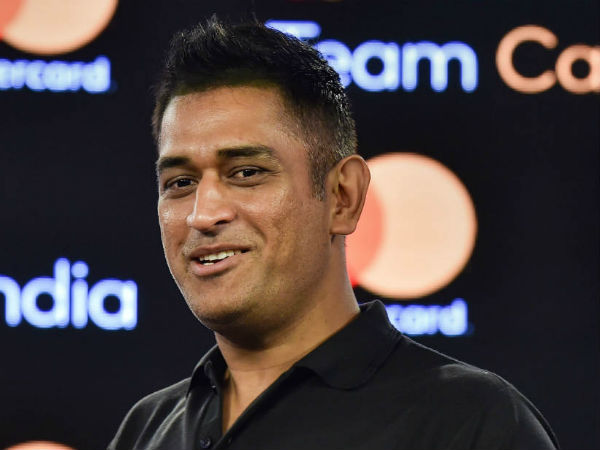 రిటైరవ్వాలని ఒత్తిడి పెంచొద్దు: