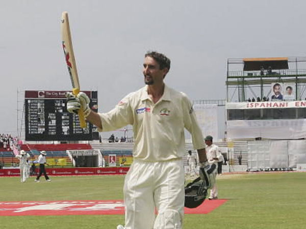 కెరీర్‌ చివరి టెస్టులో రికార్డు: