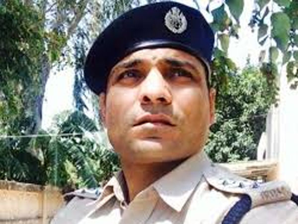 రిస్క్ వద్దని..