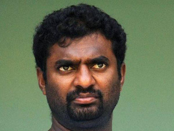 మురళీధరన్ భారీ విరాళం