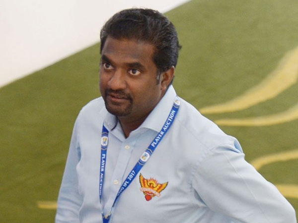 గొప్పగా పని చేస్తున్నారు: