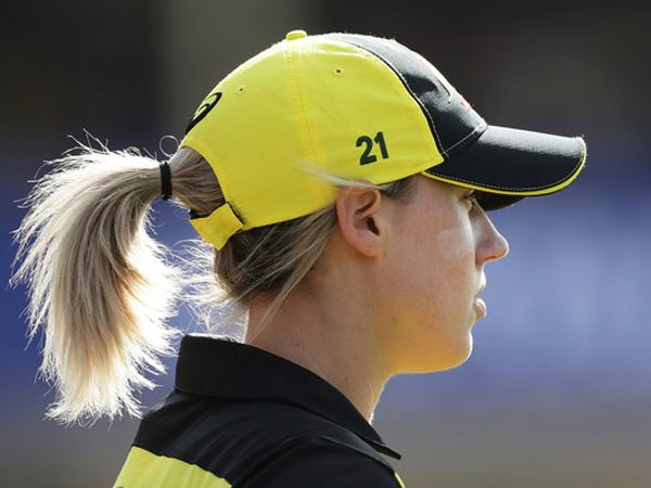 ఎల్లిస్ పెర్రీ, ధావన్‌తో..