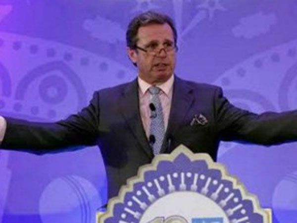 అభిమానితో సెల్ఫీ మర్చిపోను