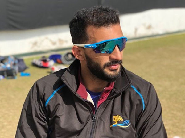 మూడు వన్డేలు, ఒక టీ20