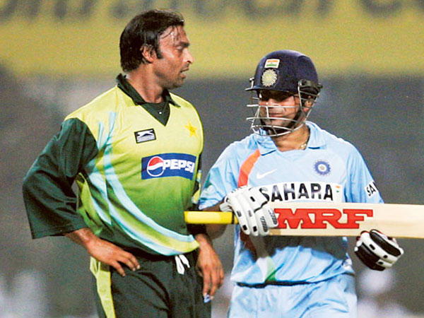 ఆ ఒక్క సిక్సే భారతీయులు గుర్తుంచుకుంటారు