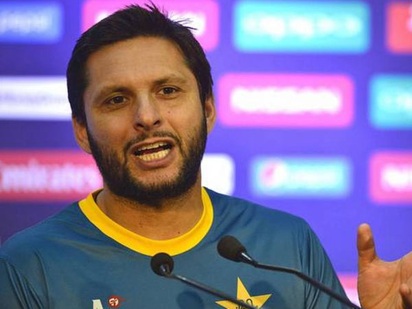 వాణిజ్య ప్రయోజనాలు వద్దు..