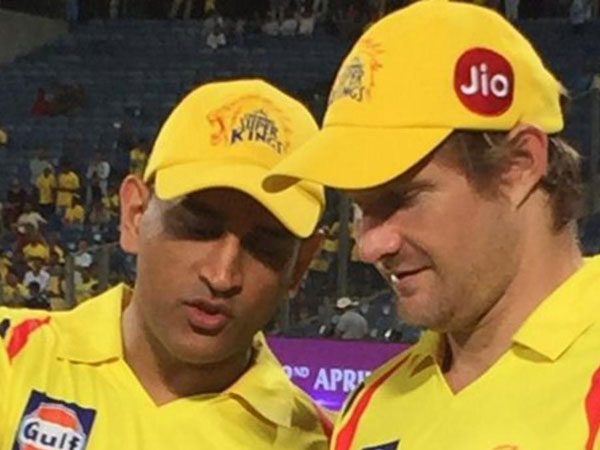 కెప్టెన్ అంటే ధోనీ..