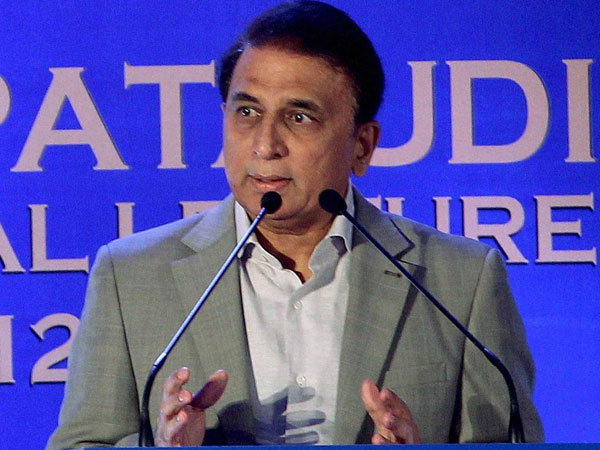 గవాస్కర్‌ భారీ విరాళం