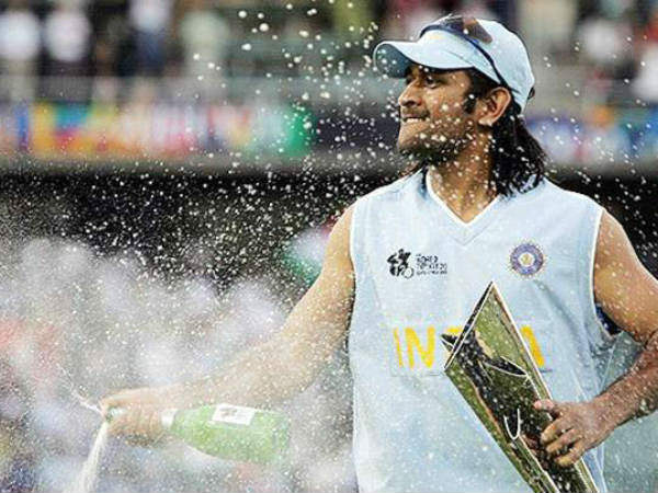 ధోనీ కీపింగ్‌ చాలా స్పెషల్: