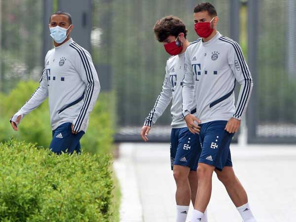 నిబంధనలు పాటిస్తూ..