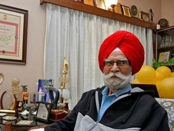  చెక్కు చెదరని రికార్డు..