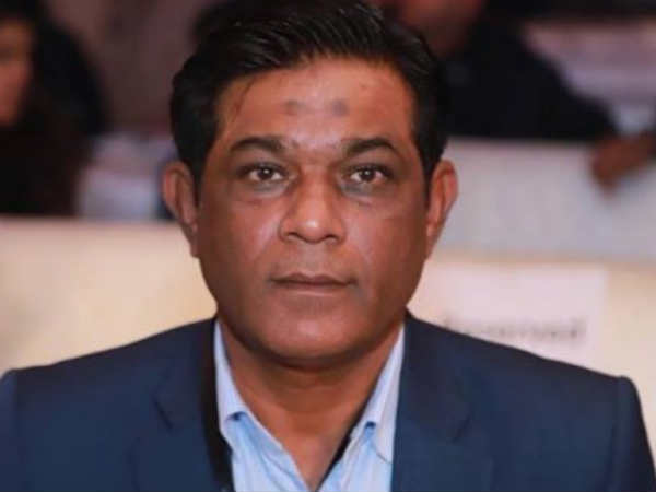 సచిన్, ద్రవిడ్ నీడలో..