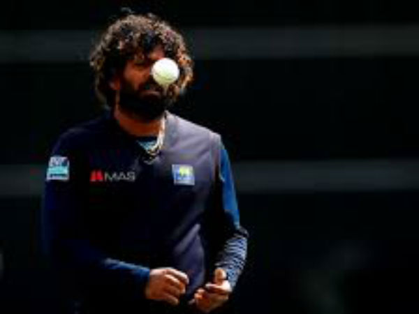 122 మ్యాచ్‌లు.. 170 వికెట్లు: