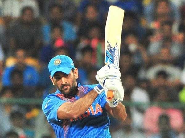 కీపర్ ధోనీనే..