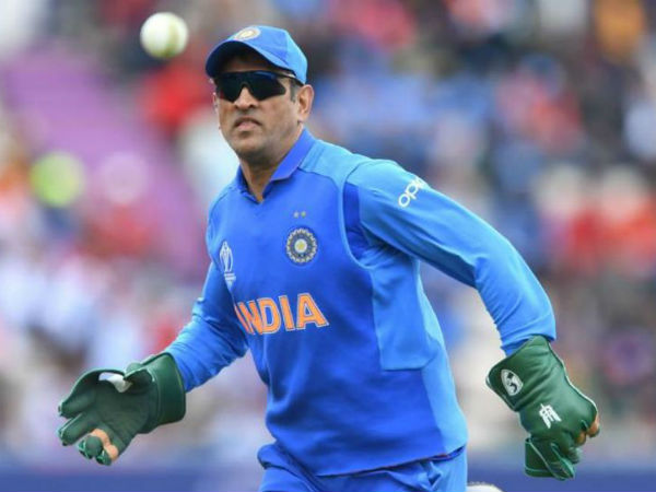 కాంట్రాక్టులో లేని ఆటగాళ్లు కూడా: