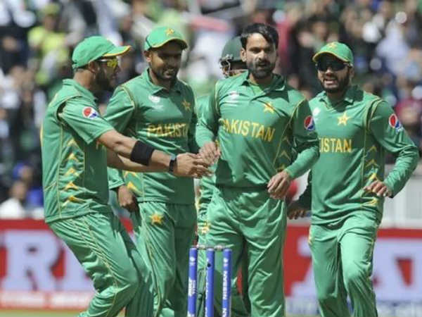  ఇంగ్లండ్‌ పర్యటనకు పాక్: