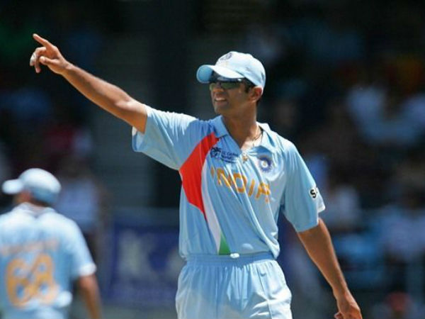 ద్రవిడ్‌ను యువీలా ఆడించలేం: