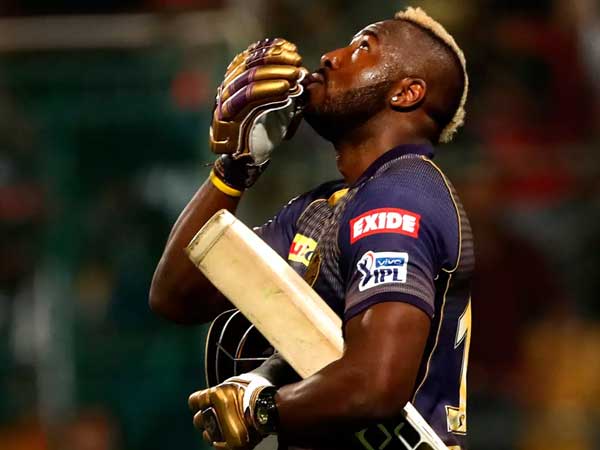 భువీ బౌలింగ్‌లో రెండు సిక్స్‌లు: