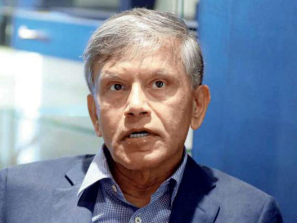  98 పరుగులకే..