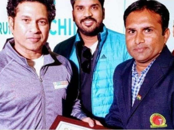 కిరాణా షాపుతో..