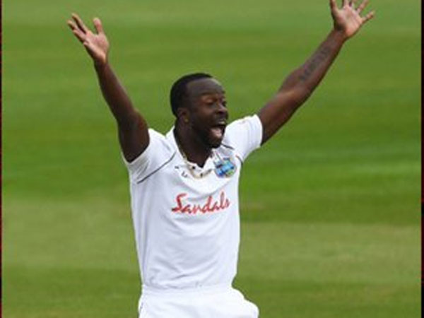 రోచ్ ‘డబుల్ సెంచరీ'