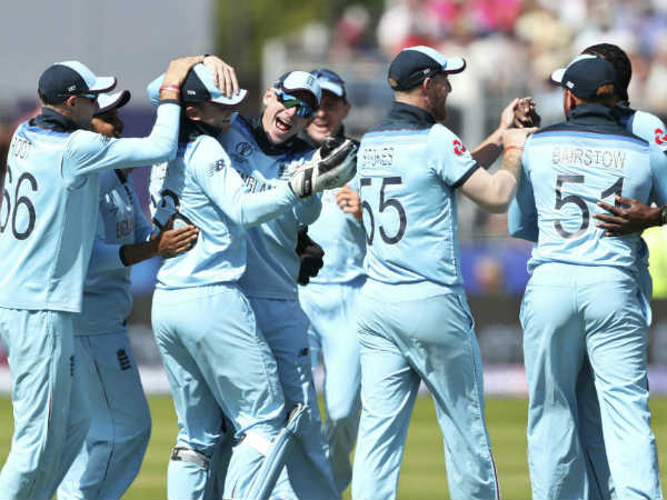 ఆదుకున్న స్టోక్స్: