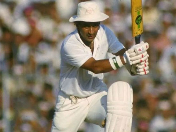 రెండు సార్లు అబ్బాస్ వికెటే: