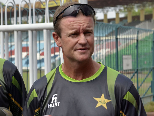 జోక్ చేస్తే రాద్దాంతమా..?