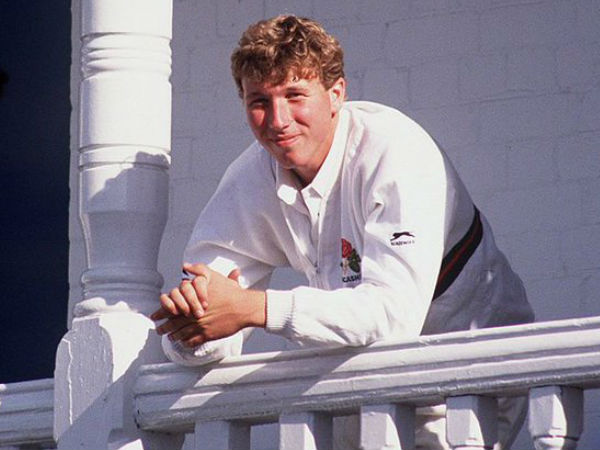 500 వికెట్లతో ఆగడు: