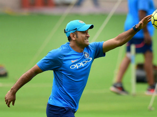 రిటైర్మెంట్ మహీ సొంత నిర్ణయం: