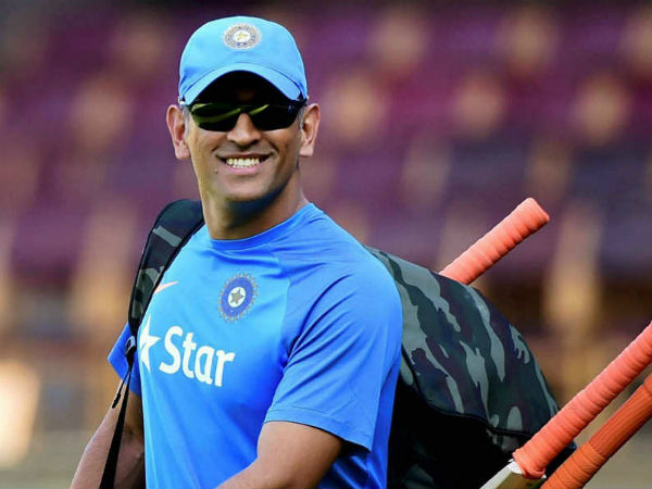 పరిమిత ఓవర్ల క్రికెట్‌లో ధోనీ బెస్ట్: