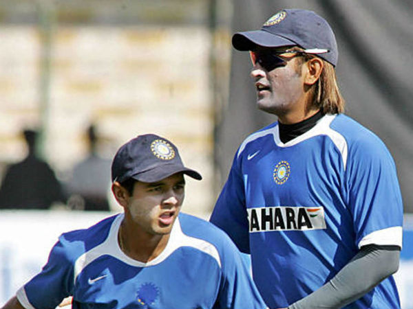 ధోనీ అత్యుత్తమ ప్లేయర్..