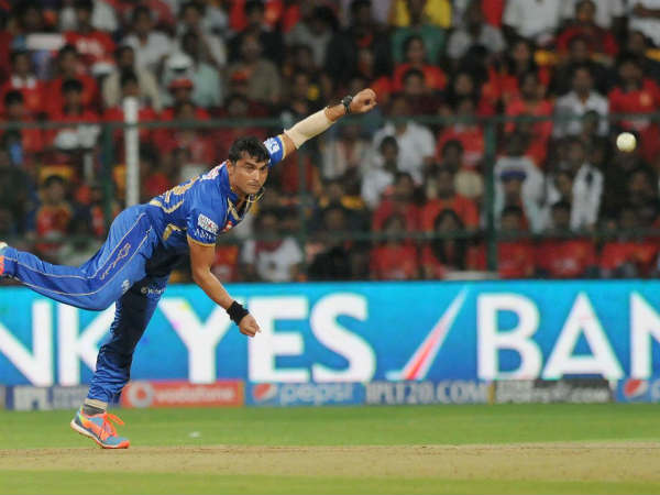  తొలి భారత క్రికెటర్‌గా రికార్డు: