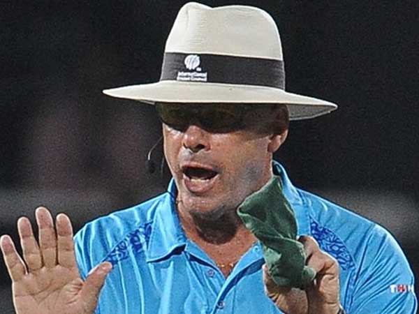 మూడు నిమిషాలు దాటడంతో