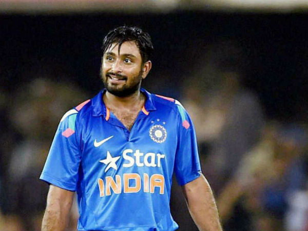 రాయుడుని కాదని: