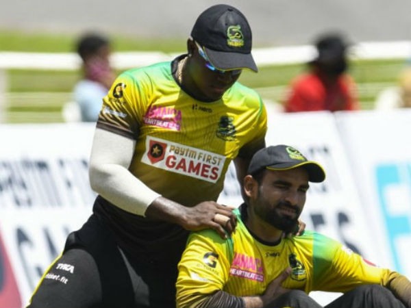 అదరగొట్టిన ముజీబ్..