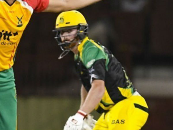 అలవోకగా..