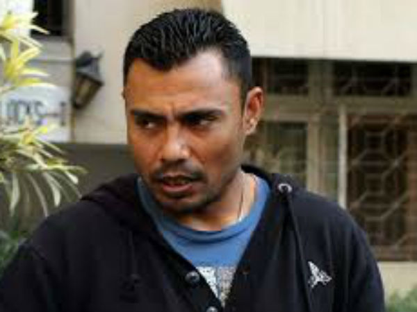  రెండో హిందూ ఆటగాడు: