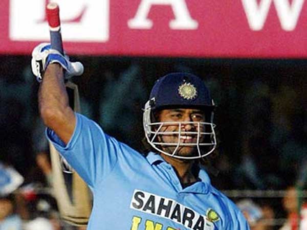 భారతీయ అమ్మాయిని ఫ్లట్ చేసి.. భారతీయ అమ్మాయిని ఫ్లట్ చేసి..