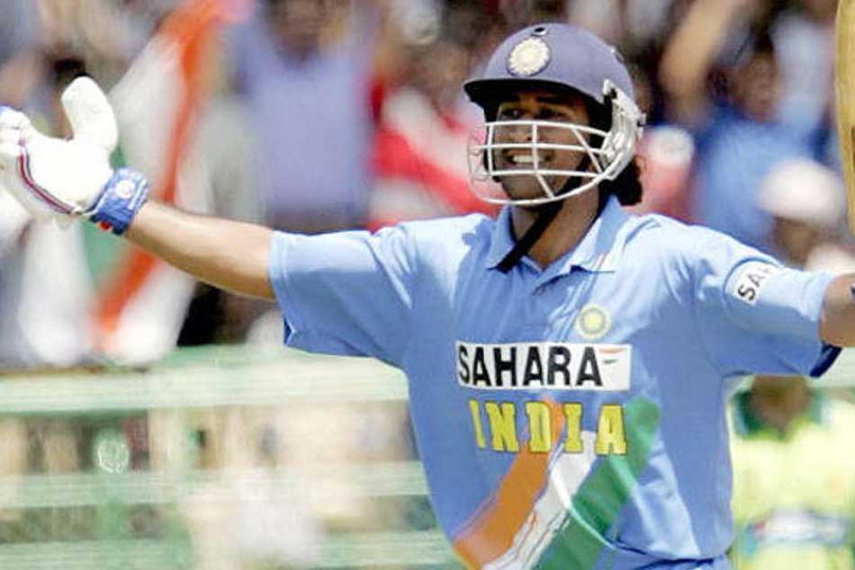 Do You Know MS Dhonis six cost Pakistan cricketer a potential date with an Indian girl Do You Know MS Dhonis six cost Pakistan cricketer a potential date with an Indian girl