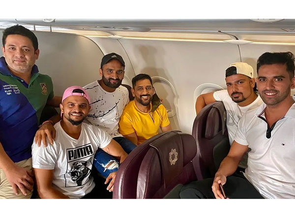 దుబాయ్ పయనం..