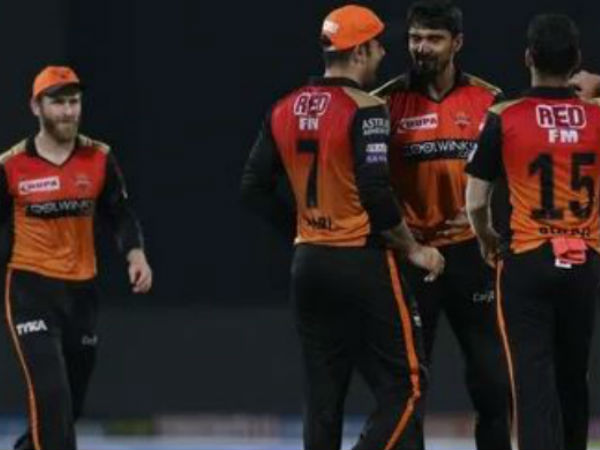 ఫైవ్‌ స్టార్‌ హోటళ్లు కాదు: