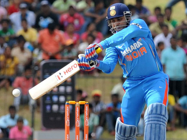 సెహ్వాగ్ ఆరంభం చూసి..