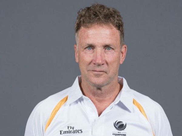 నా కొడుకు కెరీర్ ఖతం చేసావ్..