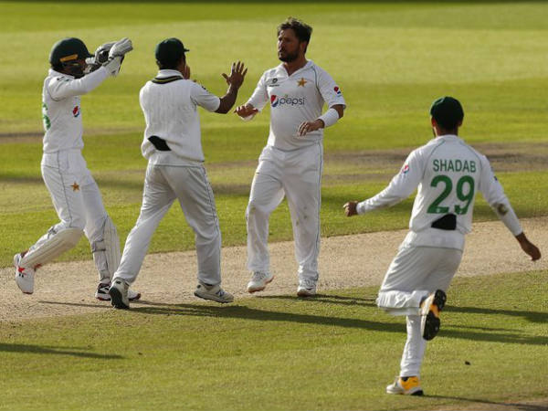 మసూద్ రికార్డు సెంచరీ