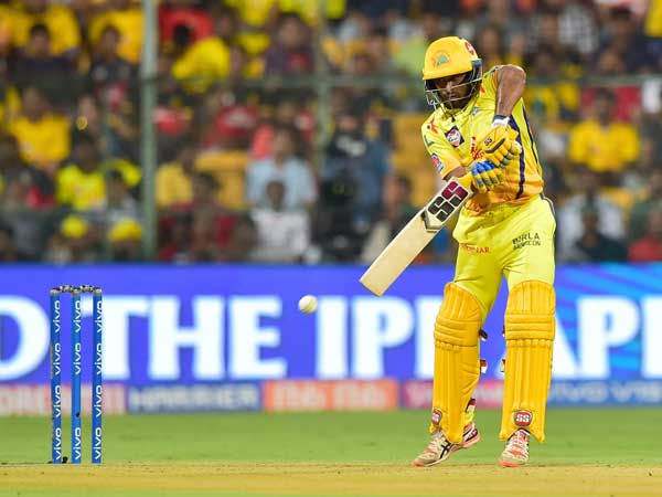 3డి గ్లాసులతో రాయుడుని చూడండి: