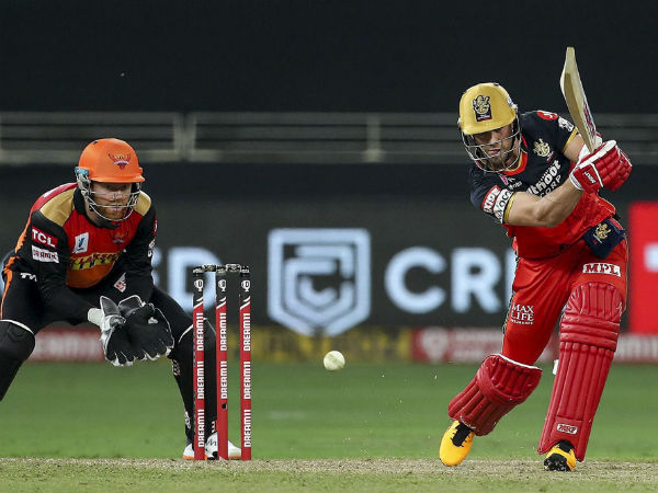 డివిలియర్స్ హాఫ్ సెంచరీ: