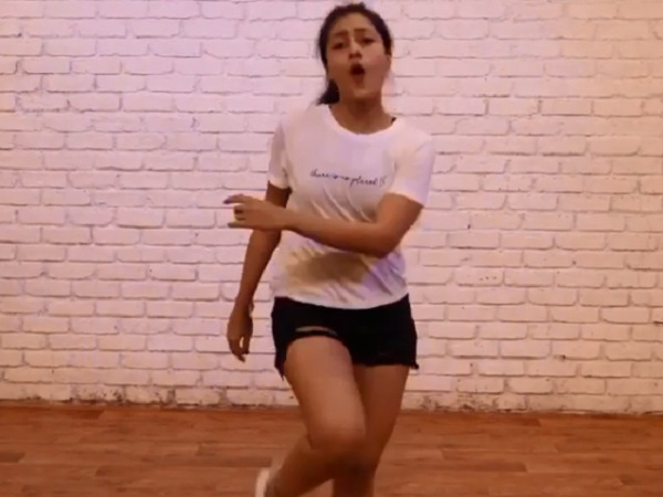 డ్యాన్స్‌ అకాడమీ కూడా: